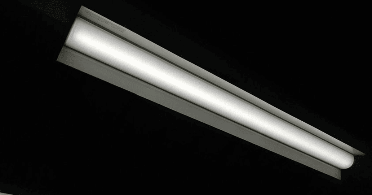 点灯しているLED照明器具