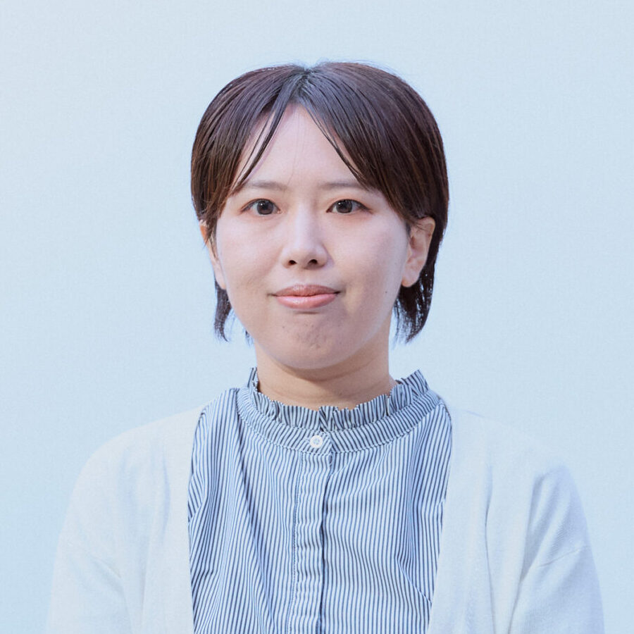 蕨川真央